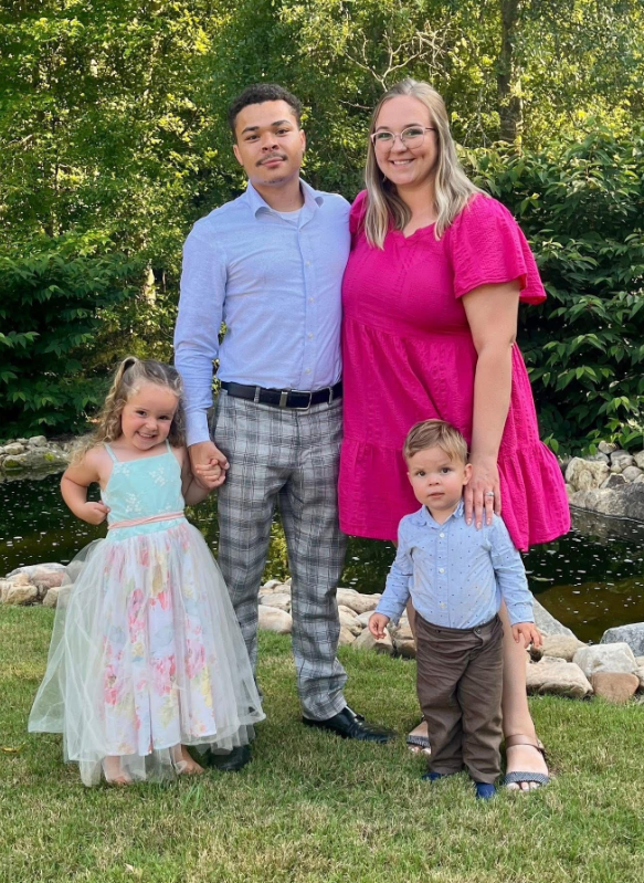 Scott Family in Hutchinson Kansas Owners of Cutting Edge